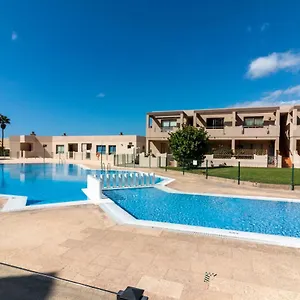 https://new-apartment-next-to-the-beach.tenerifehoteles.net