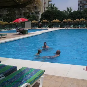 https://studio-in-hercules-with-pool-and-sea-view.es-andalucia.com